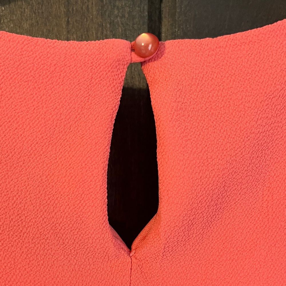 Luxology Coral‎ Dress with White Accents - Picture 7 of 7